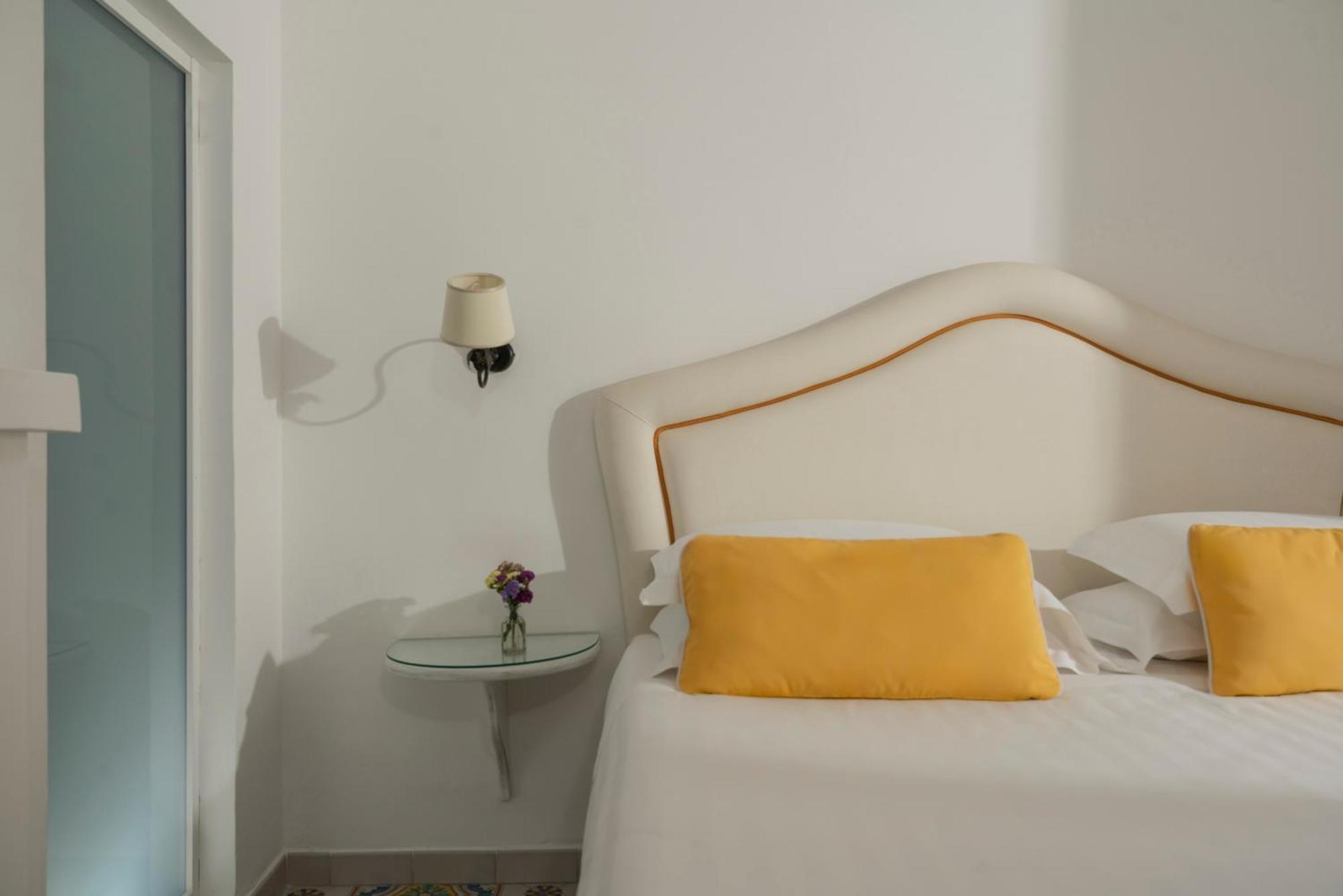 Deluxe double room with Spa Bath