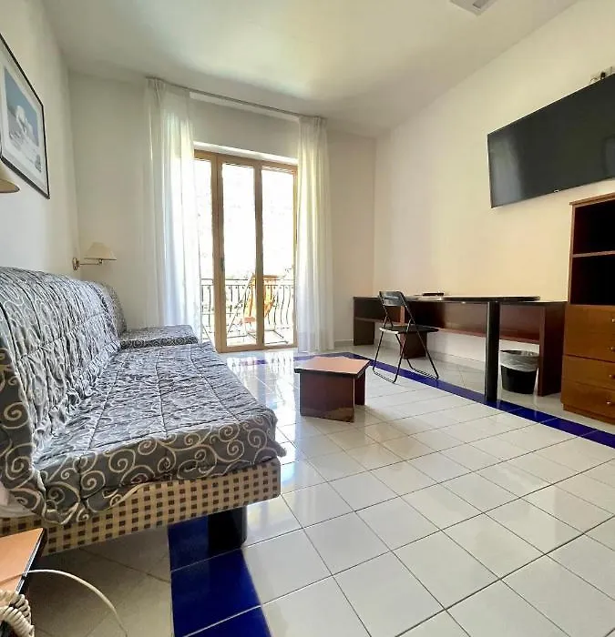 Camere Vista Mare Hotel Royal-1